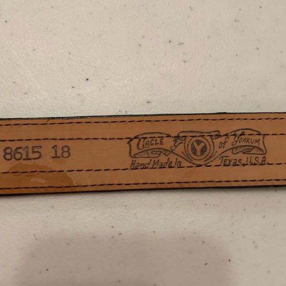 Circle Y of Yoakum. Hand Made in Texas. Leather Stitched belt. No buckle. NWT. - Picture 11 of 15